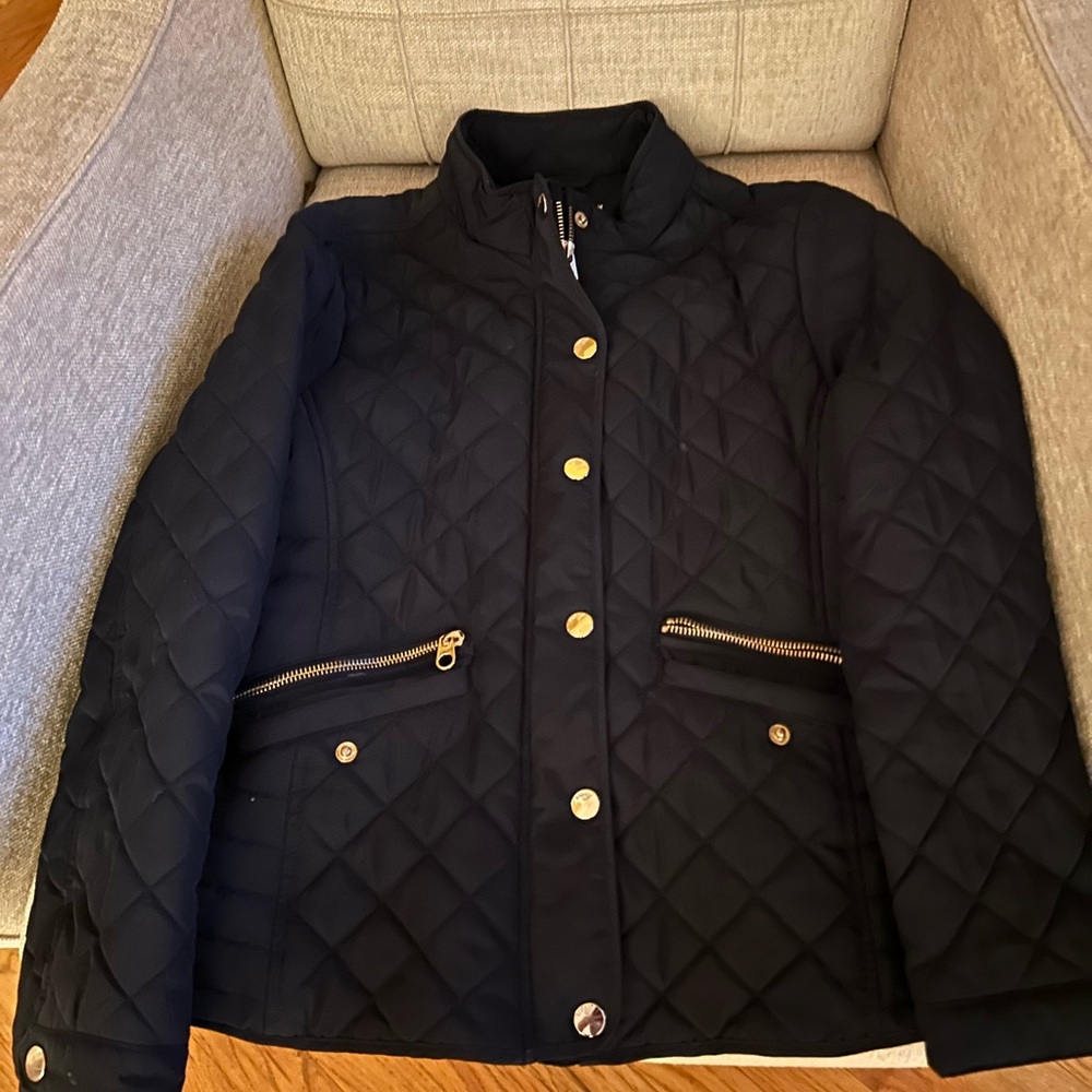 Zara Girls Black Jacket
Very good condition 
Small stain on back